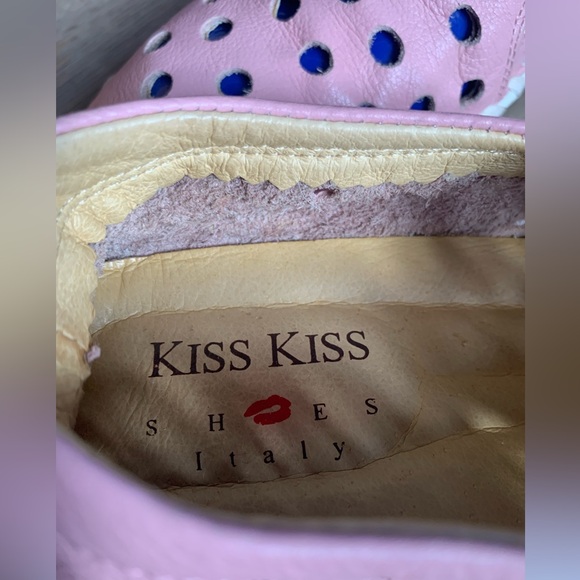 Pink Leather Kiss Kiss flats with cutout - Picture 5 of 12